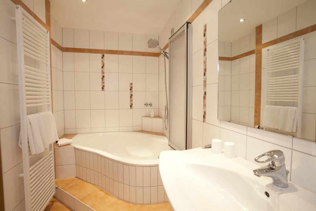 Gasthof Hotel Engel 시몬스발드 외부 사진